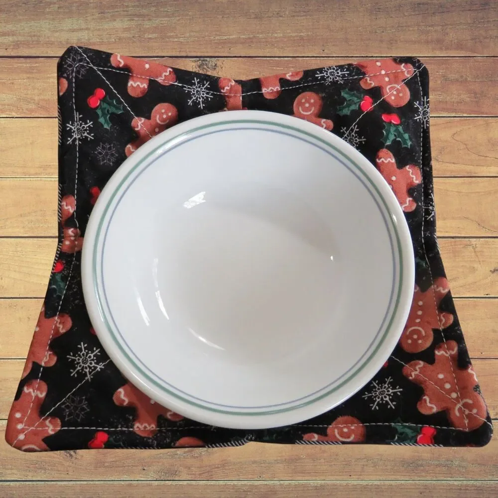 Microwave Bowl Cozy, Reversible Gingerbread Men and Black and White Check